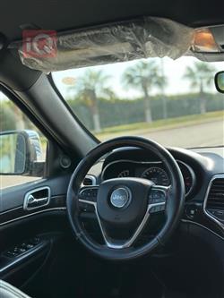 جيب جراند شيروكي